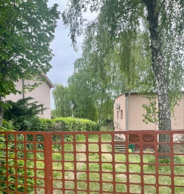 Chata Donau Jahodná Zewnętrze zdjęcie
