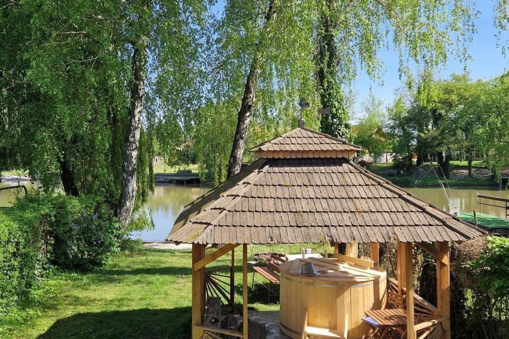 Chata Donau Jahodná Zewnętrze zdjęcie